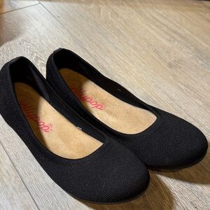Women's Black Flats